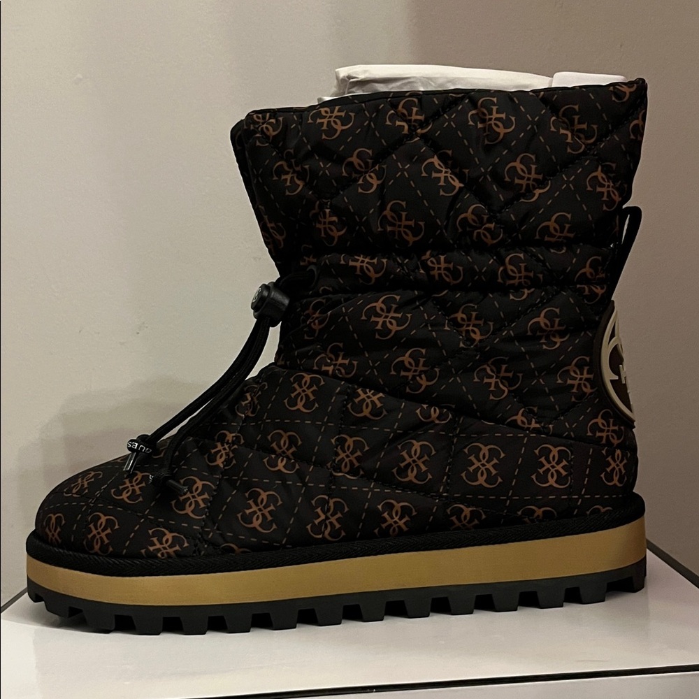 Guess Stylish Medium Brown Lein Boots